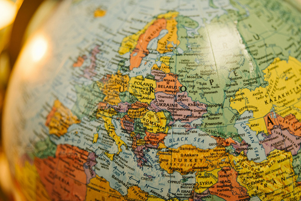 [FR] L’élargissement de l’Union européenne et les réformes qu’il implique : L’état de la réflexion et du débat public en France